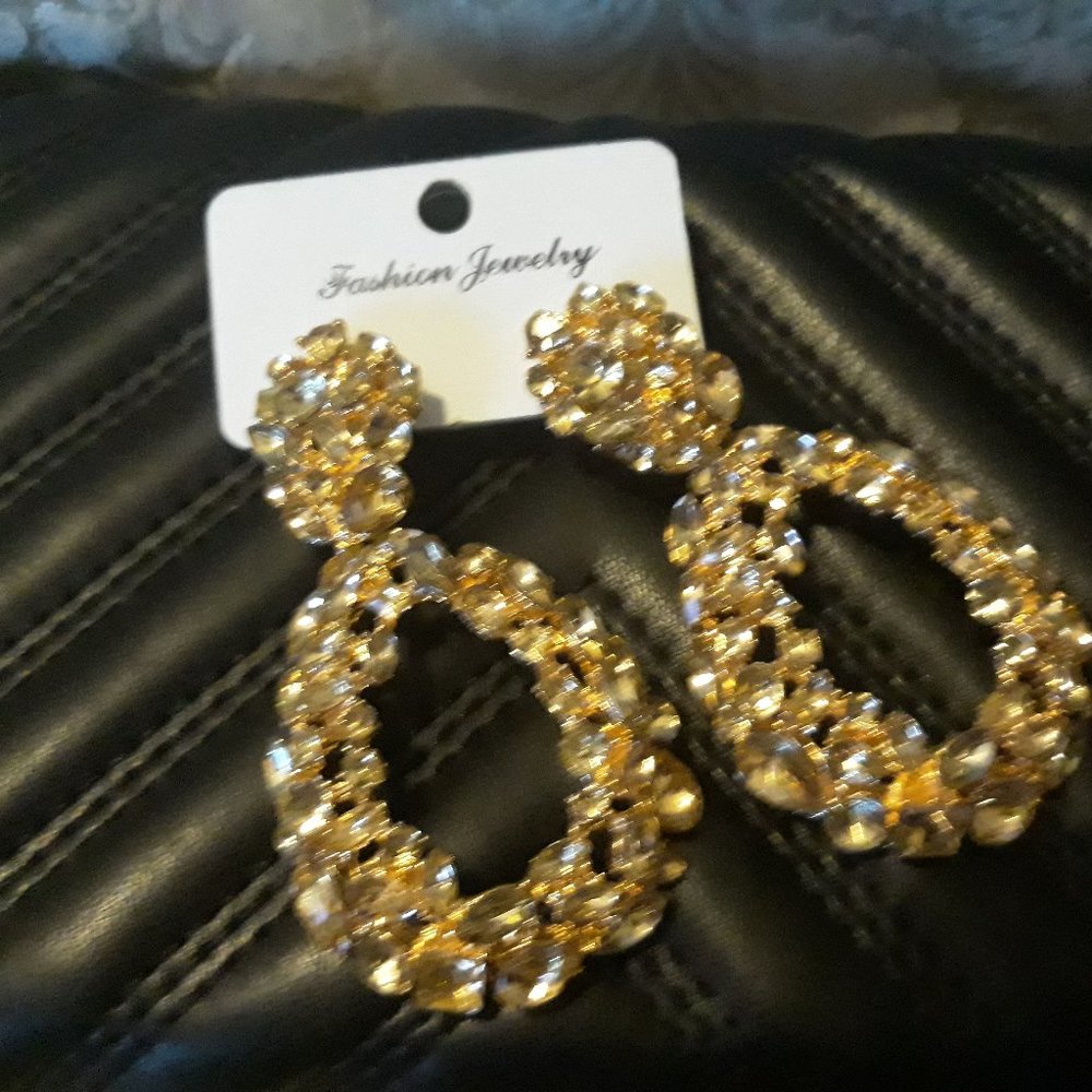 LARGE GOLD EARRING